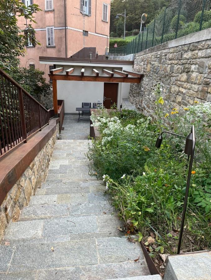 Verde Rame In Citta' Alta Con Garage Charme E Relax Apartment Bergamo Bagian luar foto