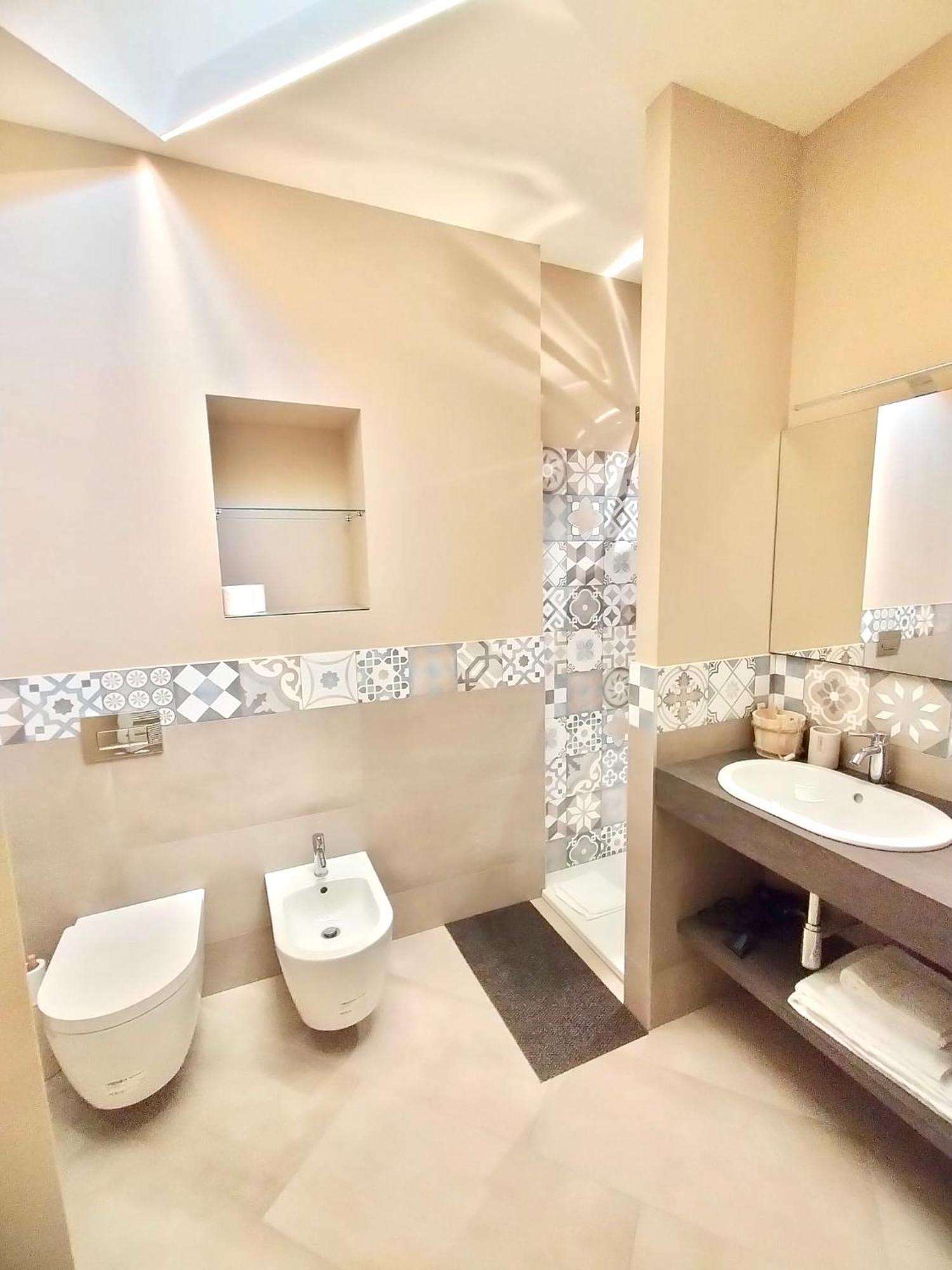 Verde Rame In Citta' Alta Con Garage Charme E Relax Apartment Bergamo Bagian luar foto