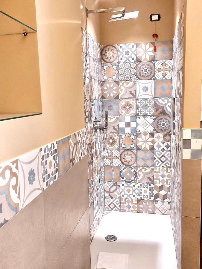 Verde Rame In Citta' Alta Con Garage Charme E Relax Apartment Bergamo Bagian luar foto